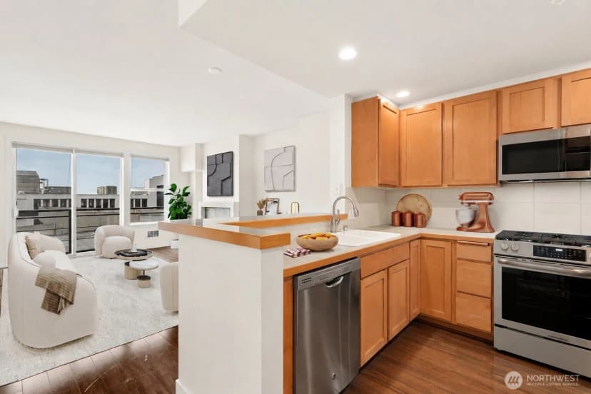 Property photo for 2607 Western Avenue #452, Seattle photo 6