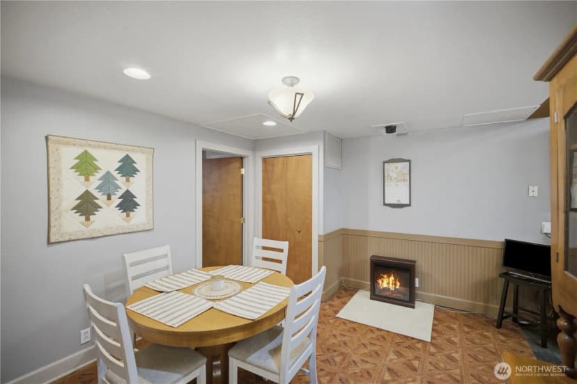 Property photo for 415 118th Avenue E, Edgewood photo 14