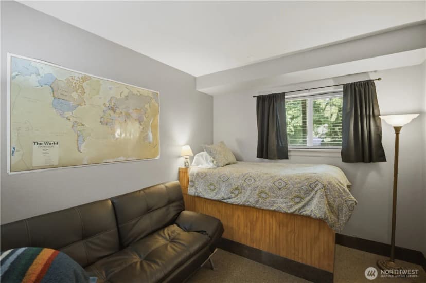 Property photo for 415 118th Avenue E, Edgewood photo 10