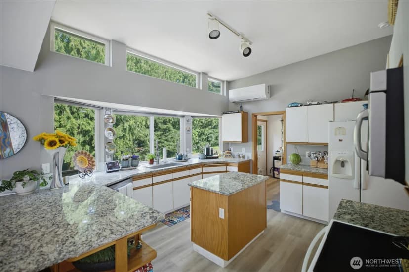 Property photo for 415 118th Avenue E, Edgewood photo 20