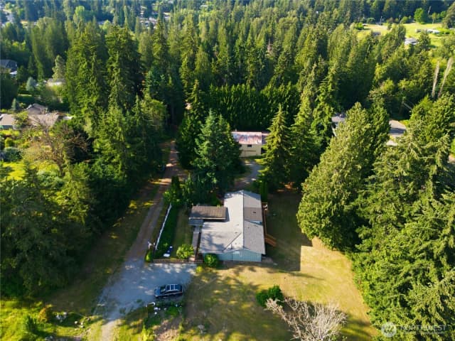 Property photo for 415 118th Avenue E, Edgewood