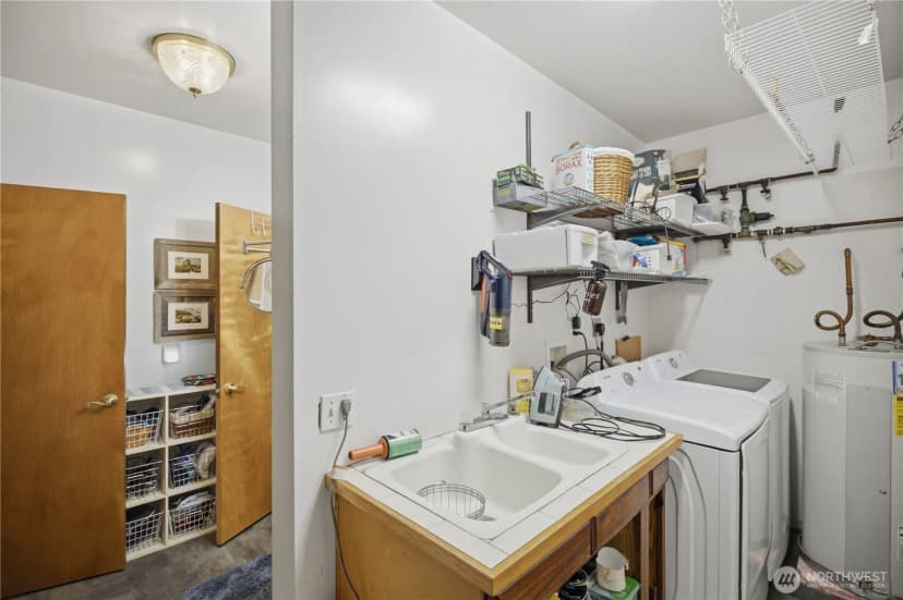 Property photo for 415 118th Avenue E, Edgewood photo 13