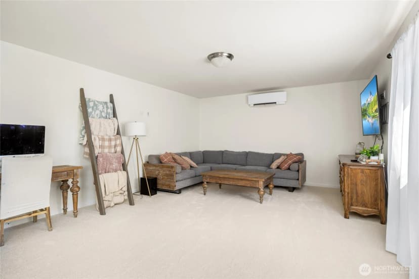 Property photo for 3420 Barry Place, Mount Vernon photo 9