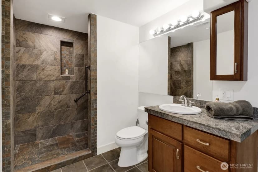 Property photo for 4921 Zander Drive, Bellingham photo 33