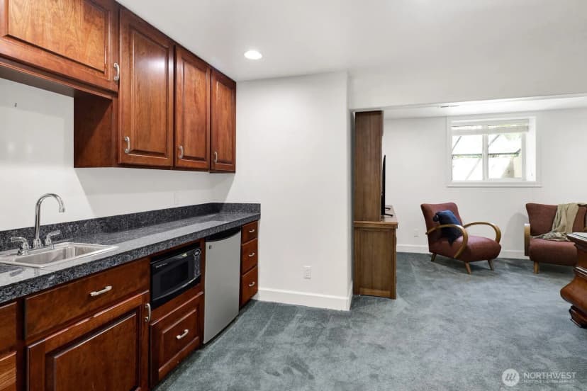 Property photo for 4921 Zander Drive, Bellingham photo 34