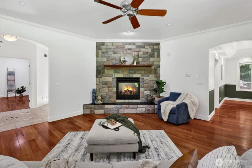 Property photo for 4921 Zander Drive, Bellingham photo 14
