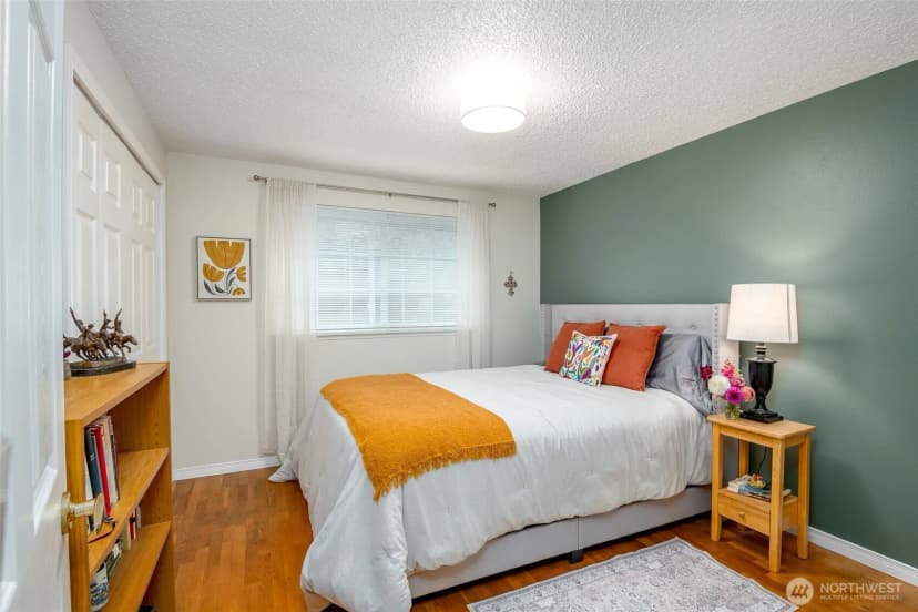 Property photo for 424 119th Avenue E, Edgewood photo 16