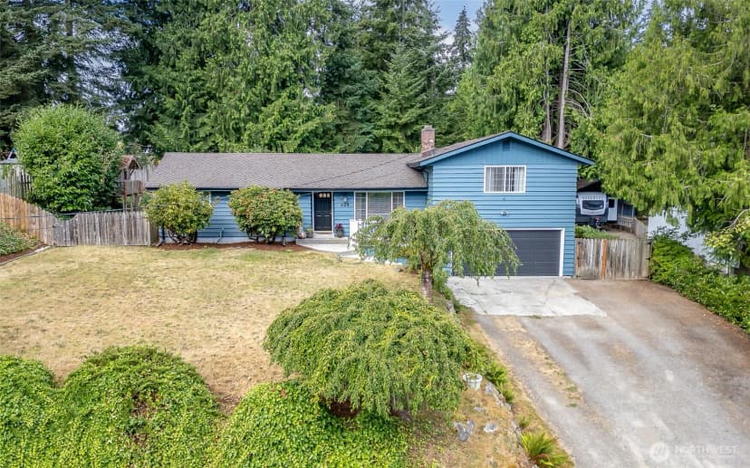 Property photo for 424 119th Avenue E, Edgewood photo 2