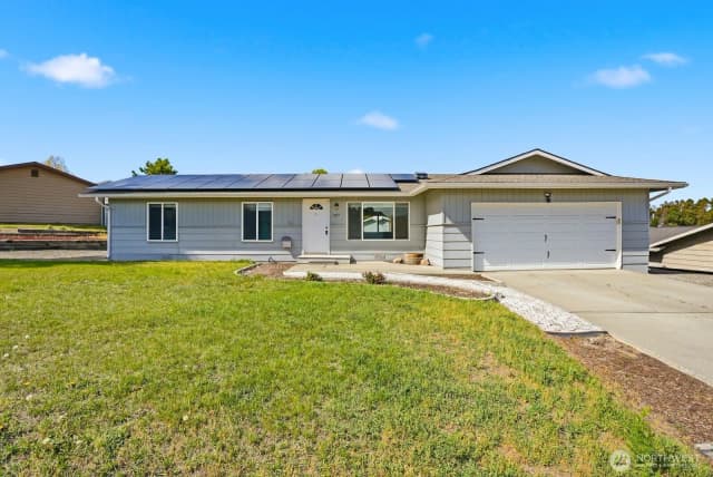 Property photo for 207 Palmer Drive, Selah