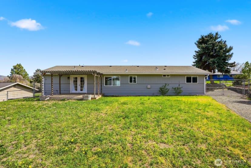 Property photo for 207 Palmer Drive, Selah photo 25