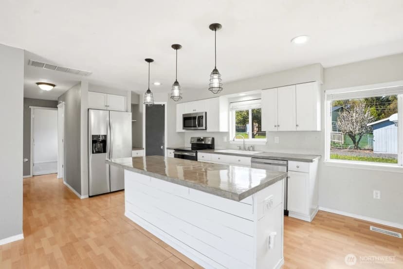 Property photo for 207 Palmer Drive, Selah photo 8