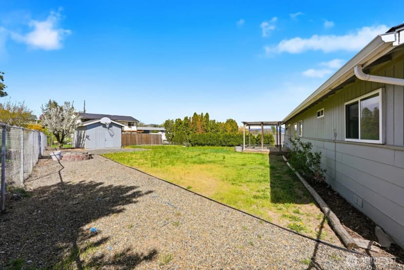 Property photo for 207 Palmer Drive, Selah photo 27