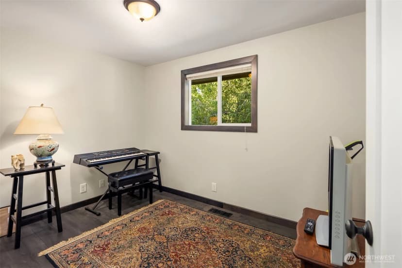 Property photo for 6416 170th Place Sw, Edmonds photo 19
