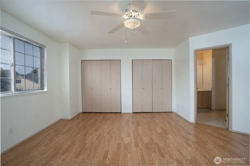 Property photo for 5209 79th Street Sw, Lakewood photo 15