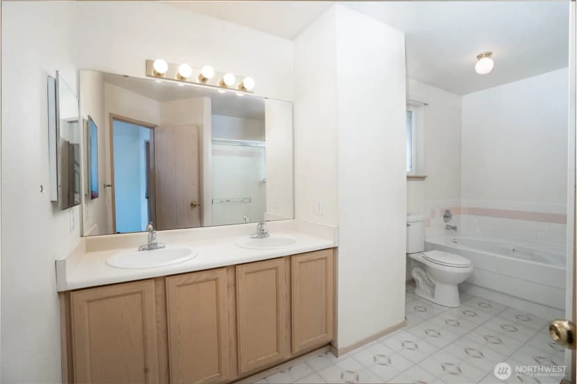 Property photo for 5209 79th Street Sw, Lakewood photo 16