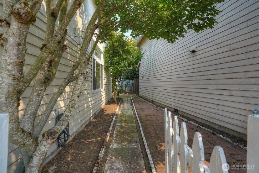 Property photo for 5209 79th Street Sw, Lakewood photo 28