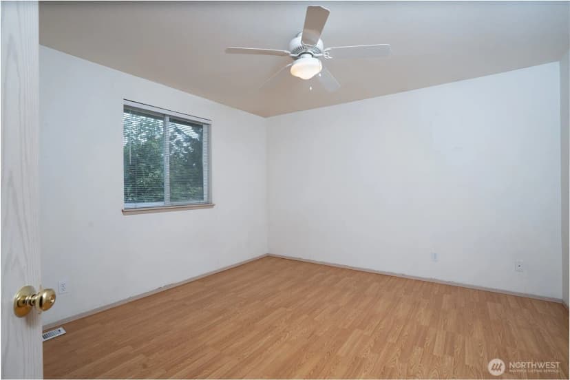 Property photo for 5209 79th Street Sw, Lakewood photo 22