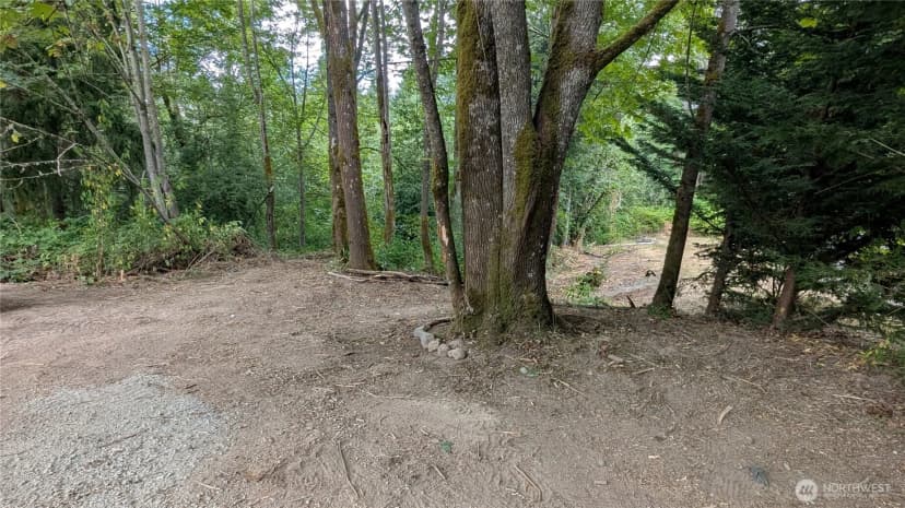 Property photo for 14834 75th Avenue Ne, Kenmore photo 9