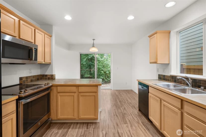 Property photo for 22411 Se 244th Street, Maple Valley photo 7