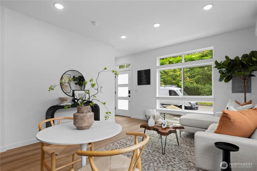 Property photo for 6544 A Latona Avenue Ne, Seattle photo 11