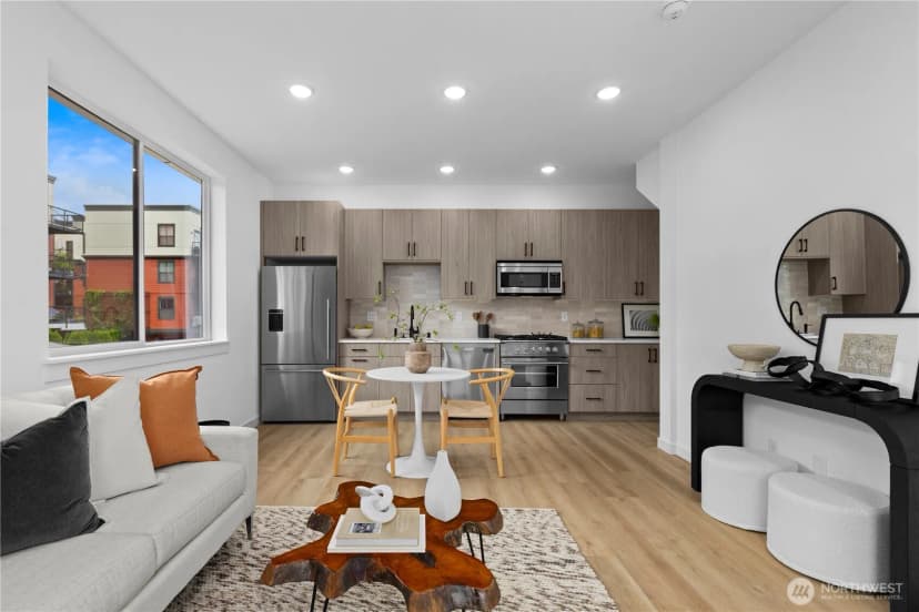 Property photo for 6544 A Latona Avenue Ne, Seattle photo 5