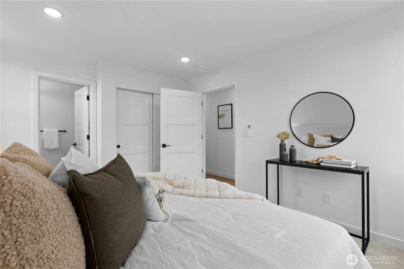 Property photo for 6544 A Latona Avenue Ne, Seattle photo 17