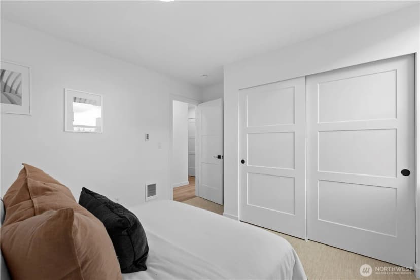Property photo for 6544 A Latona Avenue Ne, Seattle photo 20
