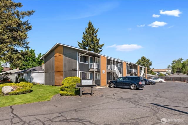 Property photo for 3123 E Carlisle Avenue, Spokane
