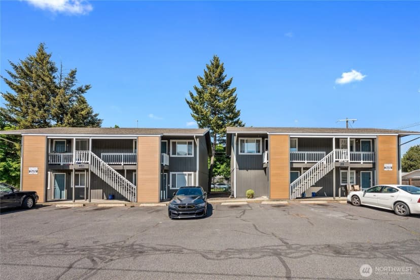 Property photo for 3123 E Carlisle Avenue, Spokane photo 2