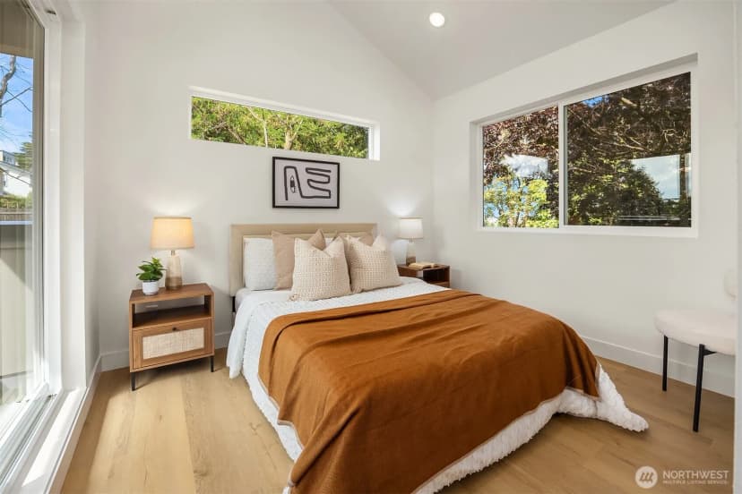 Property photo for 1504 N 100th Street, Seattle photo 9