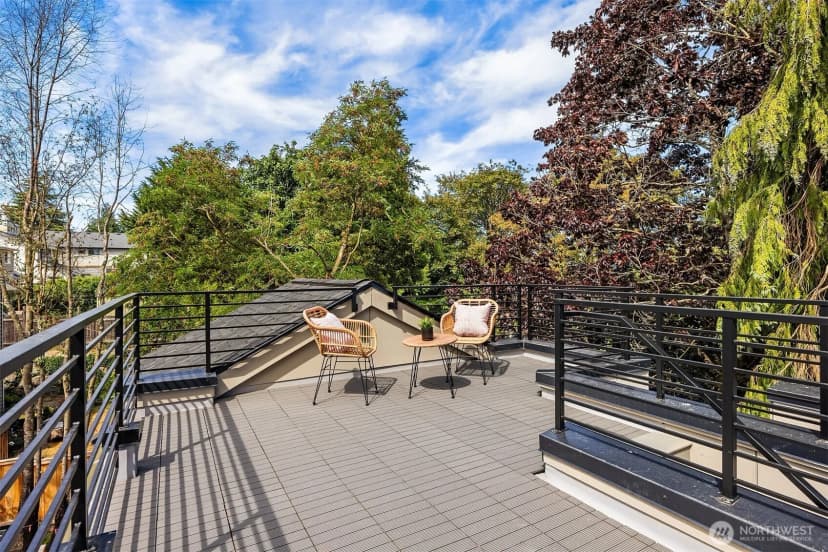 Property photo for 1504 N 100th Street, Seattle photo 11