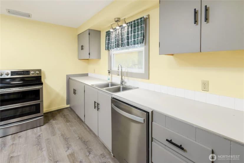 Property photo for 2414 W Hwy 101, Port Angeles photo 12