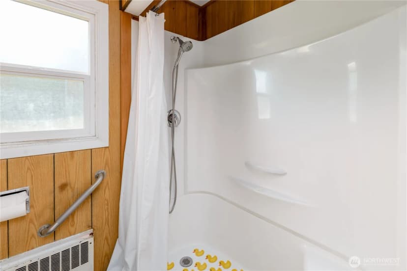 Property photo for 2414 W Hwy 101, Port Angeles photo 17