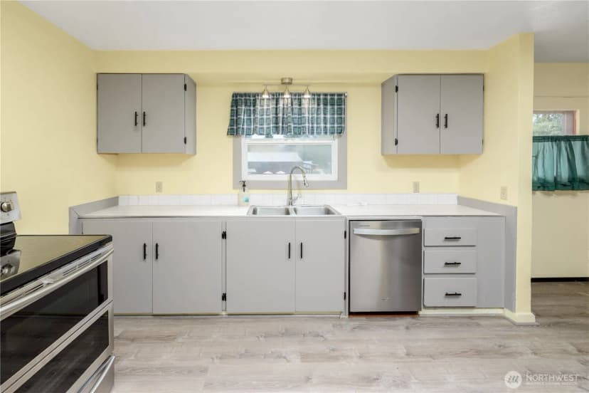 Property photo for 2414 W Hwy 101, Port Angeles photo 11