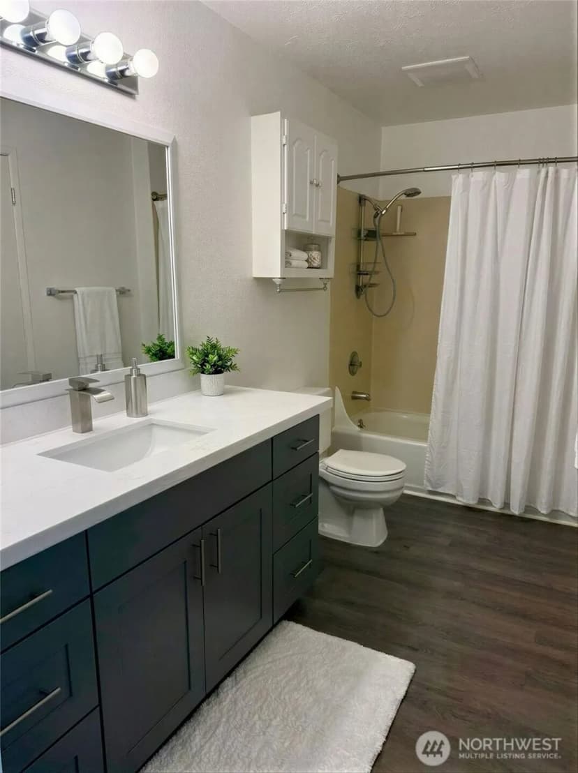 Property photo for 8848 Interlake Avenue N, Seattle photo 18