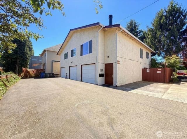 Property photo for 8848 Interlake Avenue N, Seattle