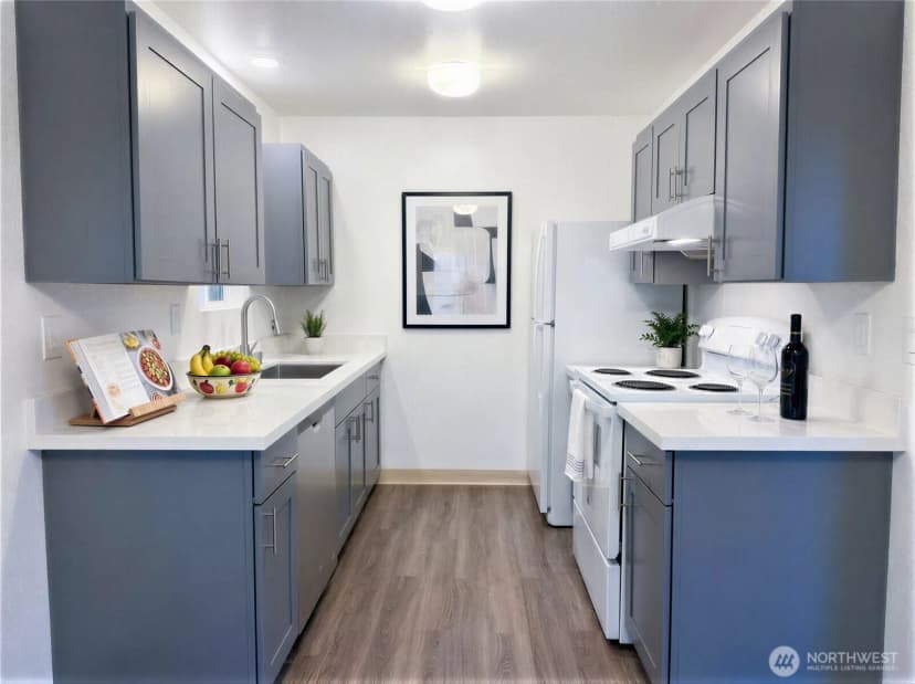 Property photo for 8848 Interlake Avenue N, Seattle photo 13