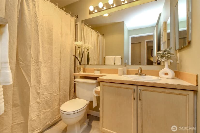 Property photo for 949 Aberdeen Avenue Ne #c107, Renton photo 18