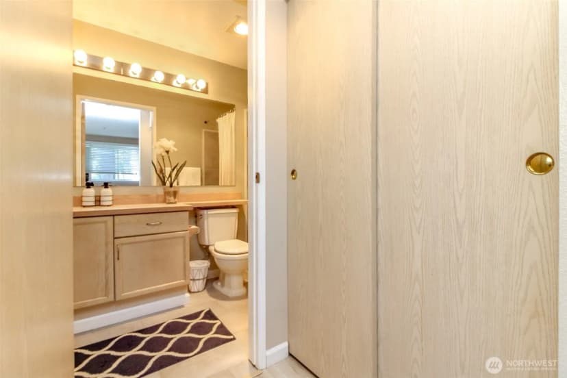 Property photo for 949 Aberdeen Avenue Ne #c107, Renton photo 25