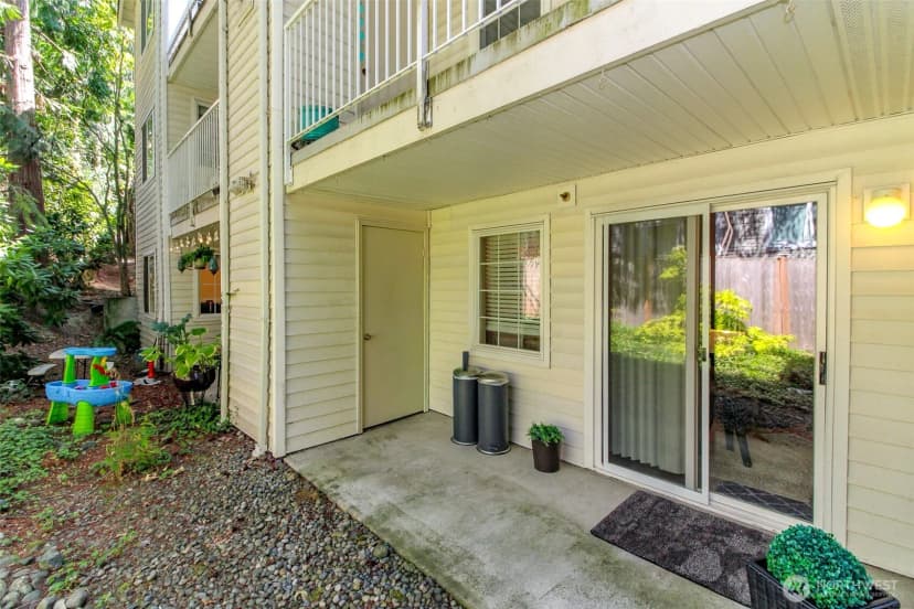 Property photo for 949 Aberdeen Avenue Ne #c107, Renton photo 29