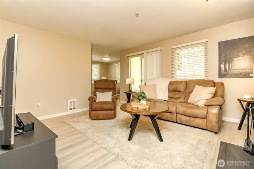 Property photo for 949 Aberdeen Avenue Ne #c107, Renton photo 6