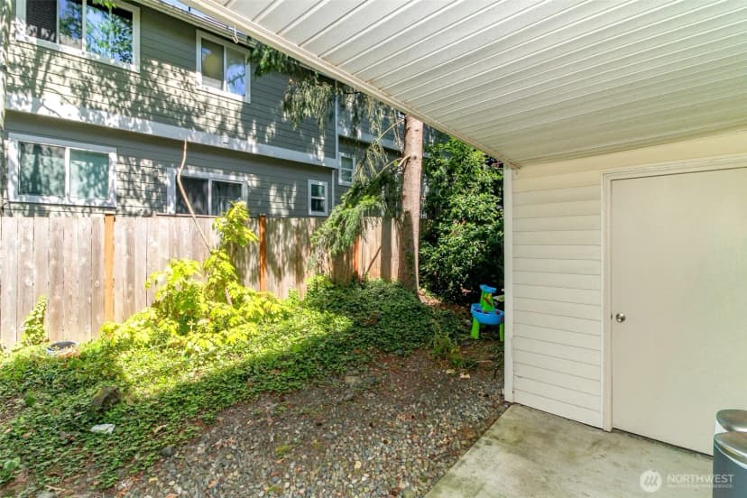 Property photo for 949 Aberdeen Avenue Ne #c107, Renton photo 31