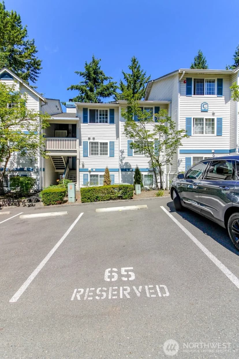 Property photo for 949 Aberdeen Avenue Ne #c107, Renton photo 34