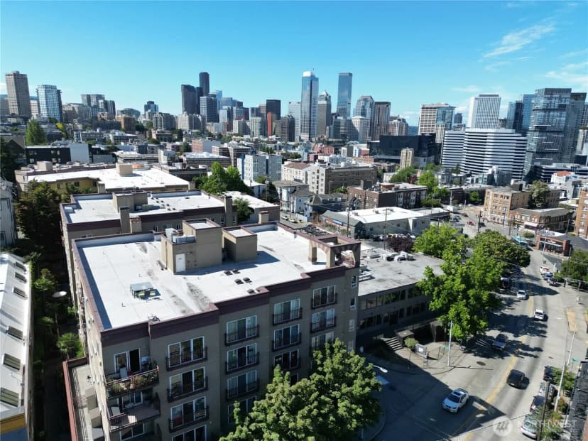 Property photo for 1711 E Olive Way #308, Seattle photo 21