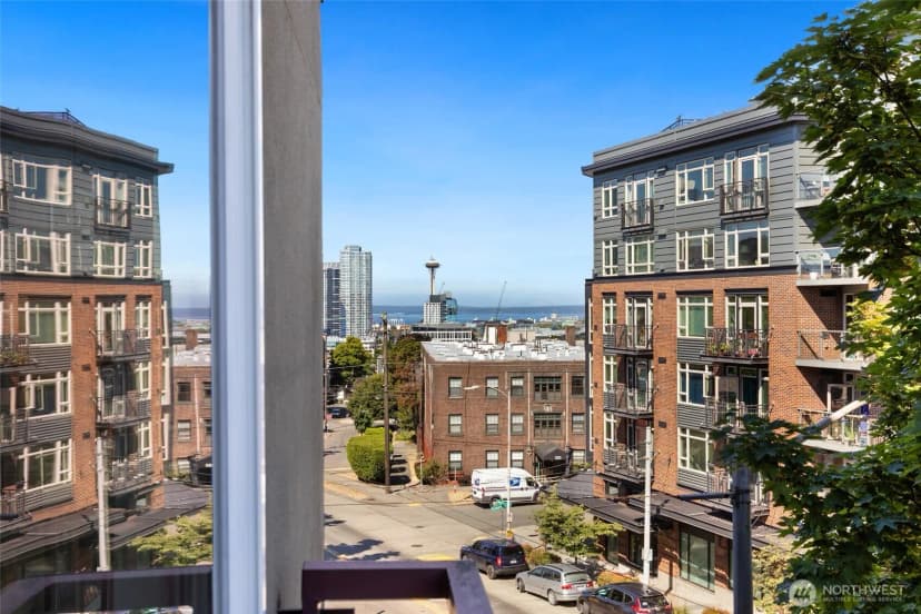 Property photo for 1711 E Olive Way #308, Seattle photo 6
