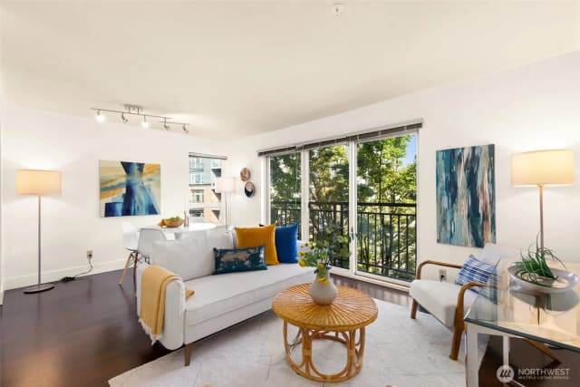Property photo for 1711 E Olive Way #308, Seattle photo 5