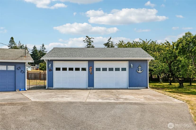 Property photo for 895 Prairie View Avenue, Coupeville photo 3