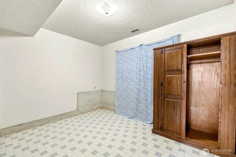 Property photo for 1127 Sw Fairhaven Drive, Oak Harbor photo 29