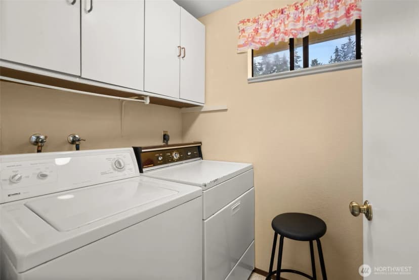 Property photo for 1111 S 249th Place, Des Moines photo 19