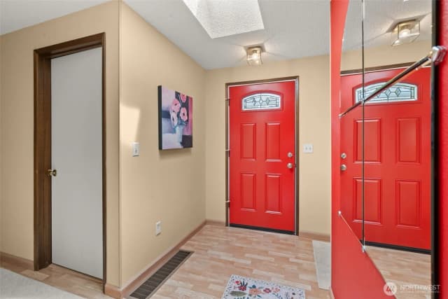Property photo for 1111 S 249th Place, Des Moines photo 4